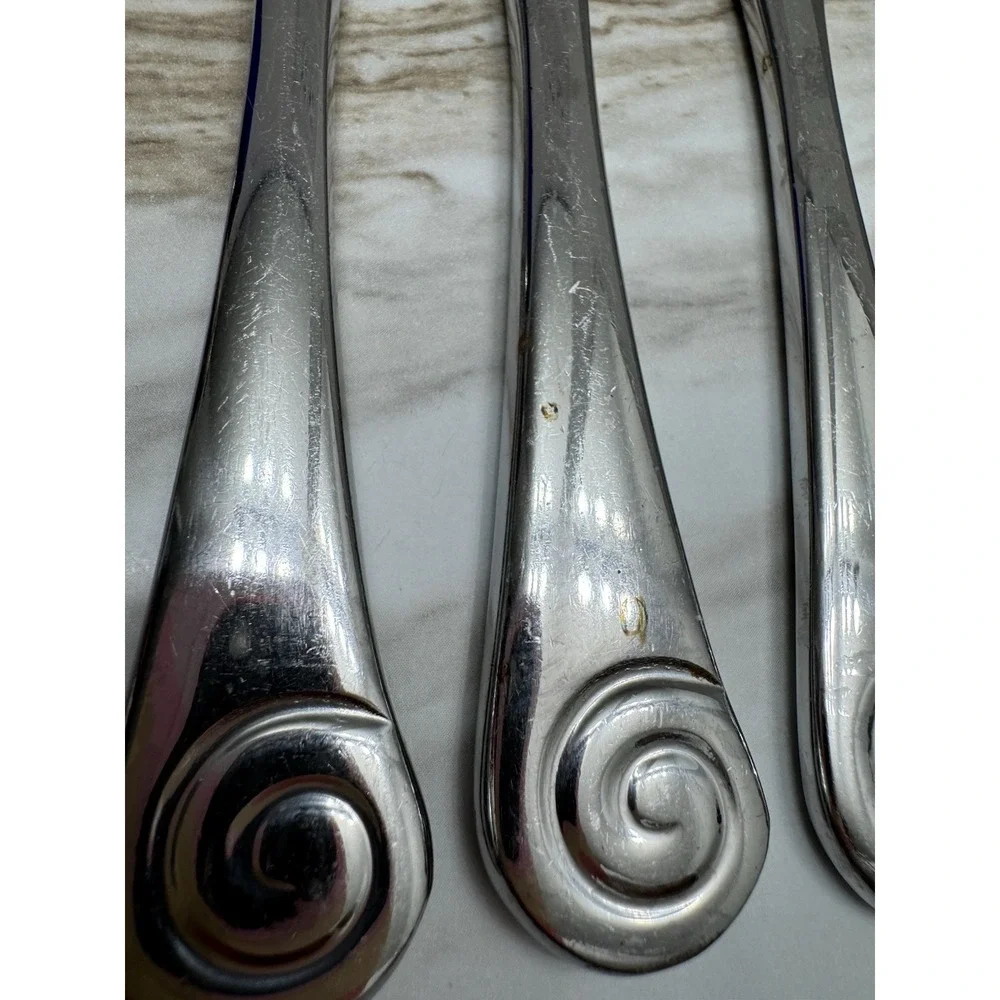 Robert Welch Stainless AMMONITE Satin Dinner Knife Swirl Flatware 4 Knives